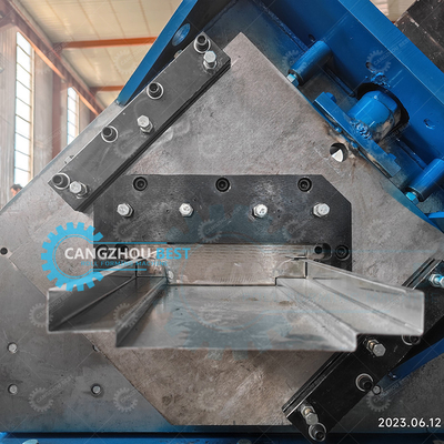 Máquina de fabricação de molduras de portas de tipo de solda de aço Controle PLC 10m/min