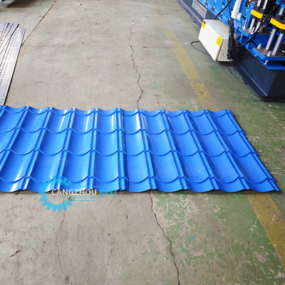 Aço colorido 3kw Servo motor de alta velocidade Zee Roofing Q Tile Roll Forming Machine