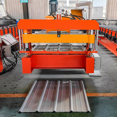 Máquina de revestimento de telhado de perfil de aço de alto desempenho com 45 rolos de aço 380V / 3Fase / 50Hz
