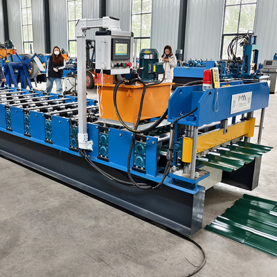 Máquina de moldagem de telhados metálicos de rolos de aço durável 45# com 3 kW de potência da estação hidráulica e 5,5 kW de potência do motor principal