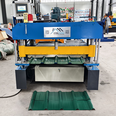 Máquina de moldagem de telhados metálicos de rolos de aço durável 45# com 3 kW de potência da estação hidráulica e 5,5 kW de potência do motor principal