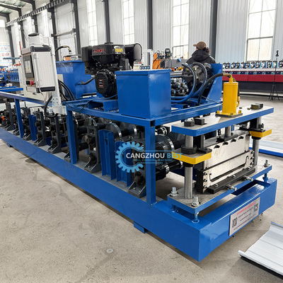 Máquina portátil de moldagem de folhas de telhado automática de costura em pé Kr18