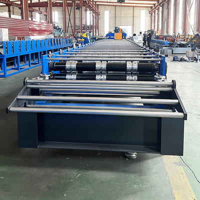 Material Espessura 1,2 mm Máquina de moldagem de rolos de folhas de revestimento de controle PLC