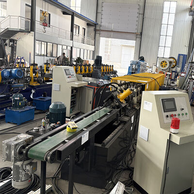 Hydraulic Punching C Channel Purlin Roll Forming Machine with Flying Cutter 