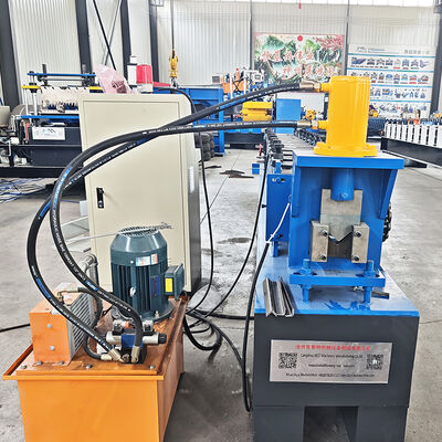 Máquina de moldagem automática de rolos de aço preto 20x50 ângulo