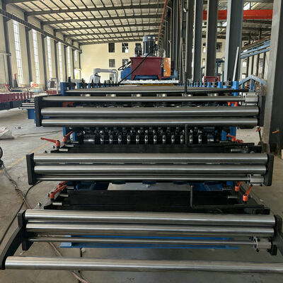 Profil de aço galvanizado África Máquina de moldagem de rolos de telhado de três camadas popular