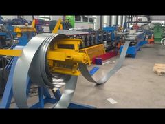 Máquina de moldagem de rolos